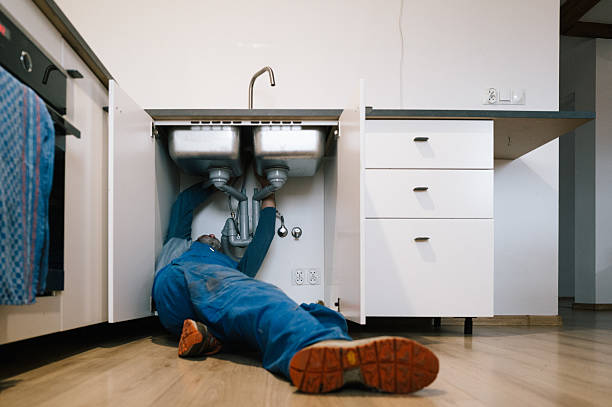 Professional Drain Cleaning technician working in Cedar Glen, CA